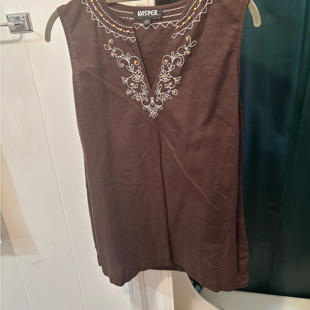 Kasper Brown Embroidered Sleeveless Blouse